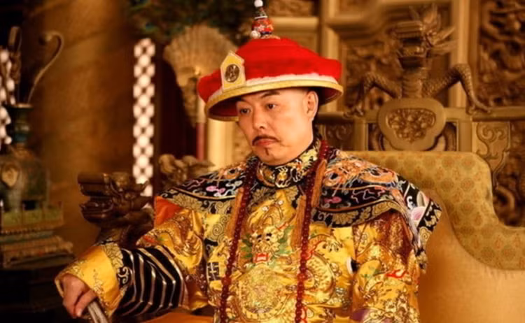 Thánh chỉ của hoàng đế không ai dám làm giả chỉ vì một chữ nào? - Hình 8 Thanh chi cua hoang de khong ai dam lam gia chi vi mot chu nao?-Hinh-8