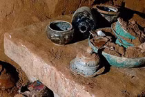 Phát hiện lăng mộ cổ nguyên vẹn gây chấn động giới khảo cổ