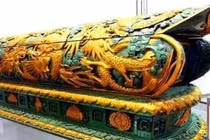 Khai quật mộ cổ ở Trung Quốc, chuyên gia sửng sốt với 'quan tài rồng'