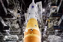 NASA chuẩn bị cho sứ mệnh Artemis 2 đưa người lên Mặt trăng