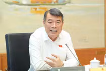 Thủ tướng: Kiểm soát chặt giá nhà xã hội và đấu giá đất để tránh tăng đột biến