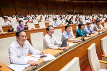 Quốc hội chính thức thông qua Luật Giáo dục, không cấm giáo viên dạy thêm