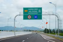 Đề xuất bố trí làn đường dành riêng cho xe vượt trên cao tốc.