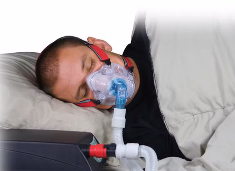 Thở máy điều trị ngưng thở khi ngủ - Ảnh BSCC Thở máy điều trị ngưng thở khi ngủ - Ảnh BSCC