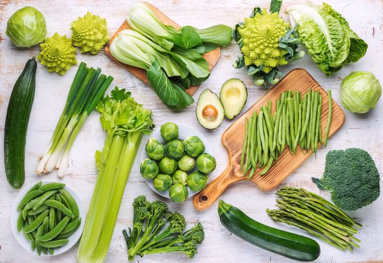 Rau xanh có tác dụng ngăn ngừa ung thư, tim mạch - ảnh minh họa