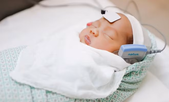 Sàng lọc thính lực cho trẻ