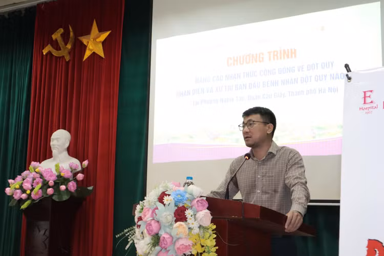 TS.BS Nguyễn Công Hựu – Giám đốc Bệnh viện E phát biểu tại chương trình TS.BS Nguyễn Công Hựu – Giám đốc Bệnh viện E phát biểu tại chương trình