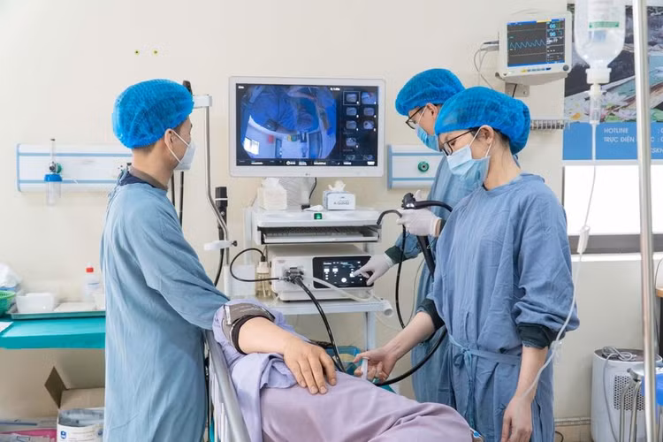 Ca nội soi lấy xương cá cho bệnh nhân Ca nội soi lấy xương cá cho bệnh nhân