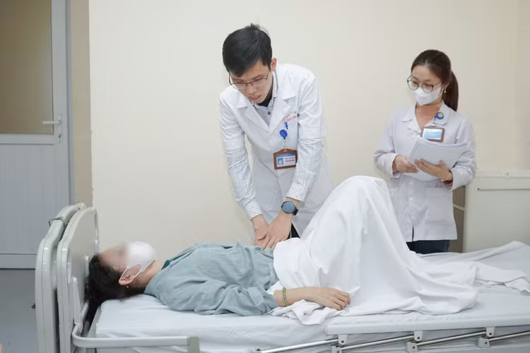 Đau bụng ruột thừa chẩn đoán rối loạn tiêu hóa người nước ngoài suýt vỡ ruột Đau bụng ruột thừa chẩn đoán rối loạn tiêu hóa người nước ngoài suýt vỡ ruột