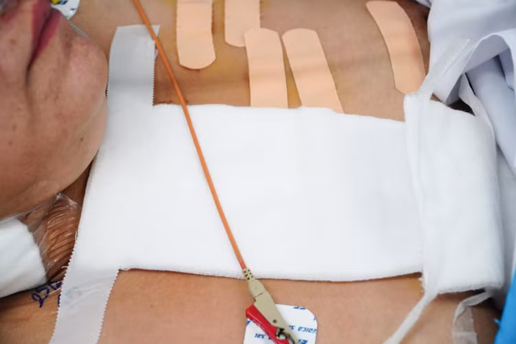 Kích hoạt báo động đỏ cứu người phụ nữ bị đâm 17 nhát ảnh 1 Kích hoạt báo động đỏ cứu người phụ nữ bị đâm 17 nhát ảnh 1