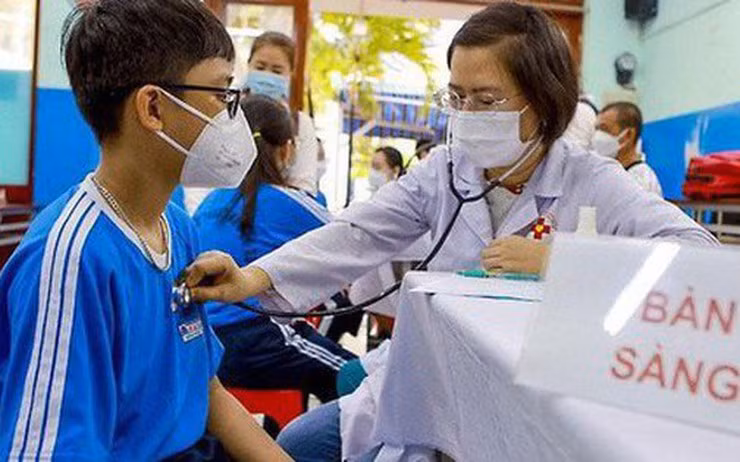 Bệnh COVID-19 chính thức được chuyển từ bệnh truyền nhiễm nhóm A sang nhóm B