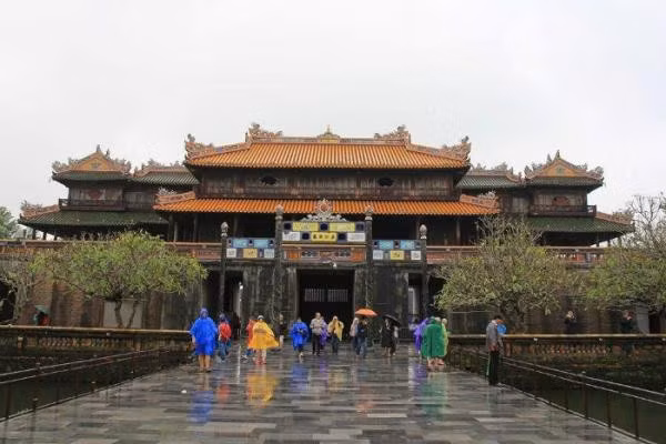 Mung 3 Tet: Mien Bac ret dam, Trung Bo mua to, Nam Bo nang-Hinh-2
