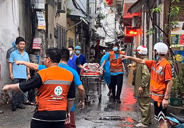 Vụ cháy nhà chung cư mini ở Hà Nội
