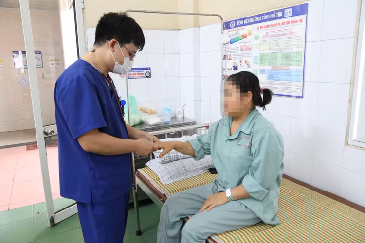 Người bệnh C.T.S được thăm khám và điều trị tại Bệnh viện đa khoa tỉnh Phú Thọ - Ảnh: BVCC Người bệnh C.T.S được thăm khám và điều trị tại Bệnh viện đa khoa tỉnh Phú Thọ - Ảnh: BVCC
