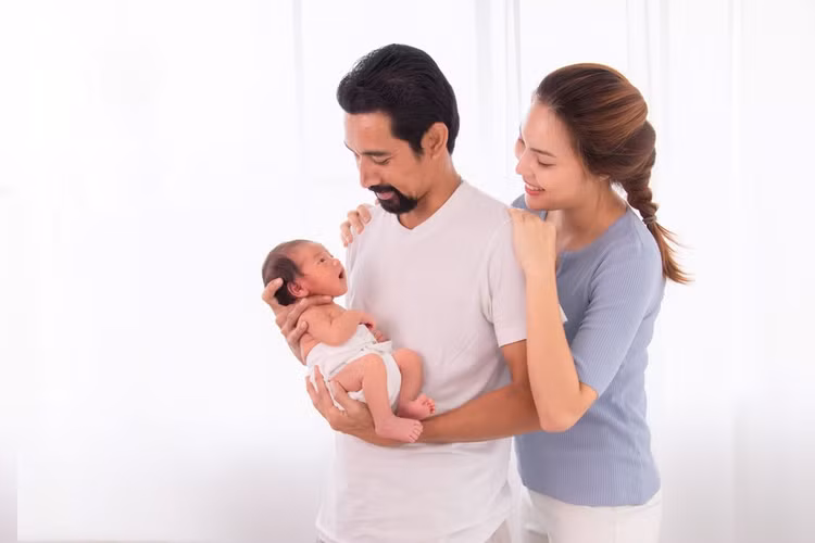 Mức hưởng thai sản của vợ, chồng khi sinh con năm 2024 - Ảnh minh hoạ Mức hưởng thai sản của vợ, chồng khi sinh con năm 2024 - Ảnh minh hoạ