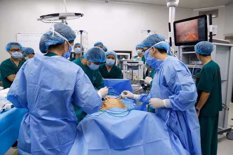 Nội soi điều trị ung thư đại tràng Nội soi điều trị ung thư đại tràng