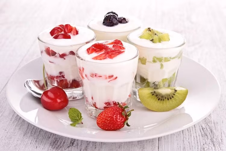 Sữa chua trái cây tốt cho ngày đèn đỏ Sữa chua trái cây tốt cho ngày đèn đỏ