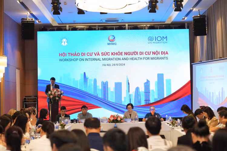 Các đại biểu tham gia hội thảo Các đại biểu tham gia hội thảo