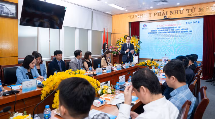 Ông Charaf Eddine Kadri, Tổng giám đốc, Sandoz Việt Nam phát biểu
