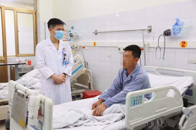 Bệnh nhân ngộ độc so biển phục hồi tốt sau khi được các bác sĩ khoa Hồi sức tích cực điều trị Bệnh nhân ngộ độc so biển phục hồi tốt sau khi được các bác sĩ khoa Hồi sức tích cực điều trị