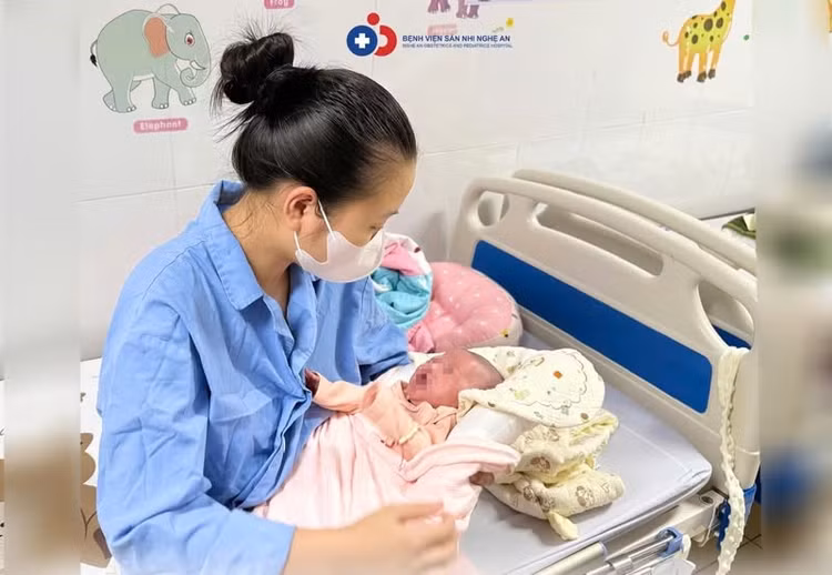 Nuôi sống thành công trẻ sinh non yếu bị viêm ruột hoại tử - Ảnh BVCC Nuôi sống thành công trẻ sinh non yếu bị viêm ruột hoại tử - Ảnh BVCC