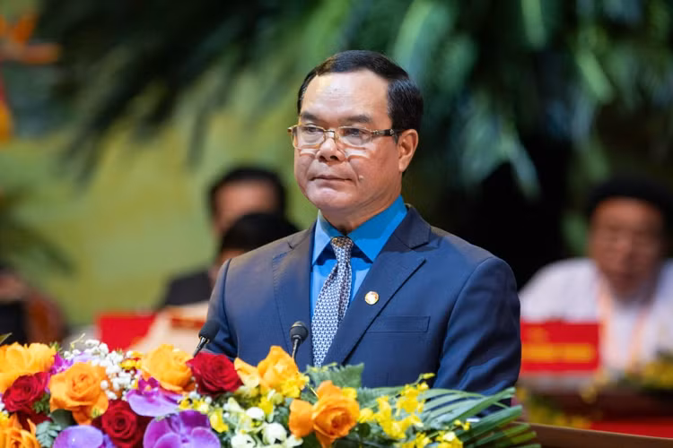 Ong Do Van Chien tiep tuc giu chuc Chu tich MTTQ Viet Nam khoa X-Hinh-4