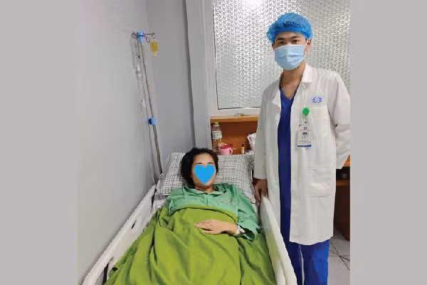Người bệnh H bị ngộ độc nặng do uống 60 viên paracetamol đã ổn định cả về sức khỏe và tinh thần