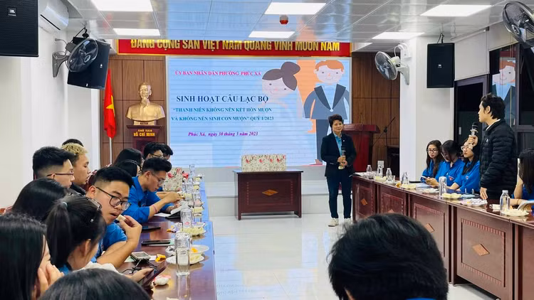Sinh hoạt CLB “Thanh niên không nên kết hôn muộn và không nên sinh con muộn” tại quận Ba Đình, Hà Nội