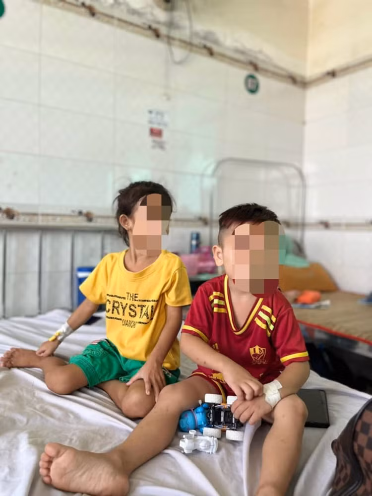 Tưởng thuốc diệt chuột là ống canxi, hai trẻ ngộ độc nặng: Cách phòng tránh ảnh 1 Tưởng thuốc diệt chuột là ống canxi, hai trẻ ngộ độc nặng: Cách phòng tránh ảnh 1