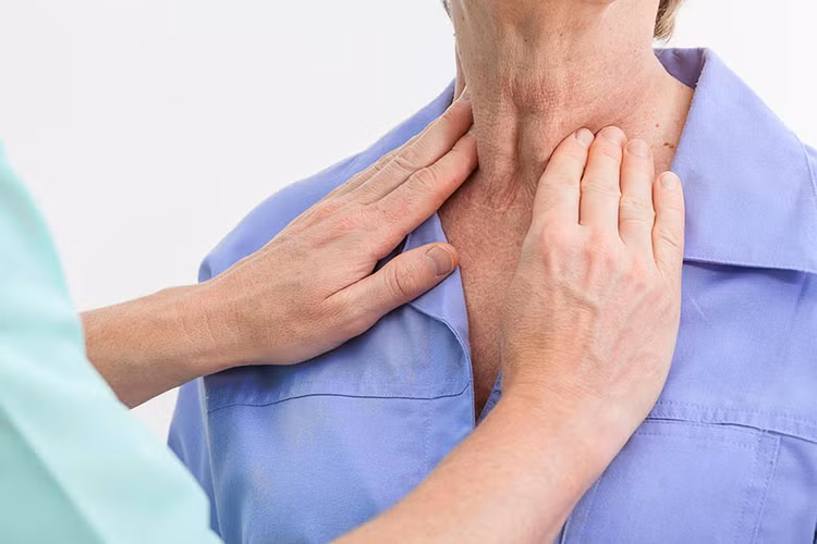 Viêm tuyến giáp mạn tính: Có nên điều trị Corticoid? ảnh 1 Viêm tuyến giáp mạn tính: Có nên điều trị Corticoid? ảnh 1