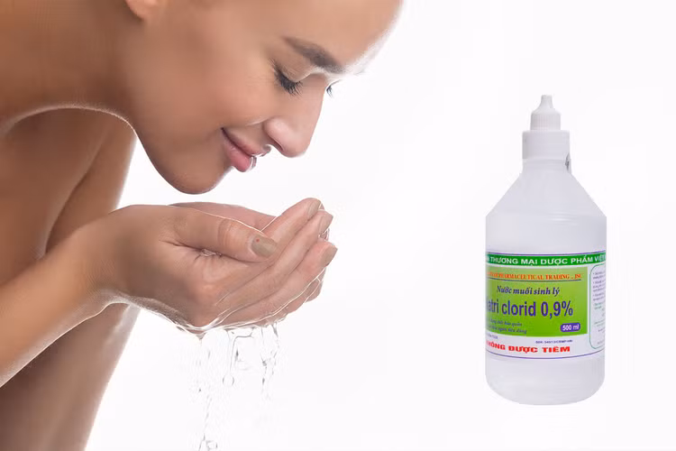 Rửa mặt nước muối phải đúng cách để an toàn cho da