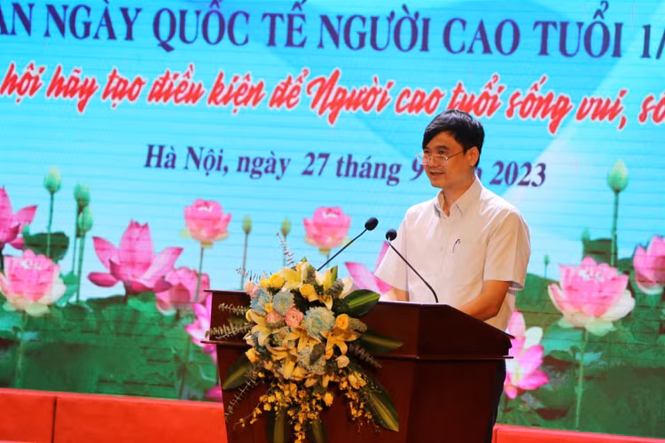 Ông Vũ Duy Hưng, Chi cục trưởng Chi cục dân số KHHGĐ Hà Nội phát biểu