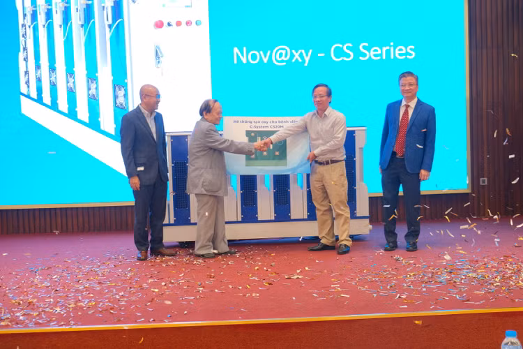 Trao nhận hệ thống oxy cao áp cho bệnh viện 175 Trao nhận hệ thống oxy cao áp cho bệnh viện 175