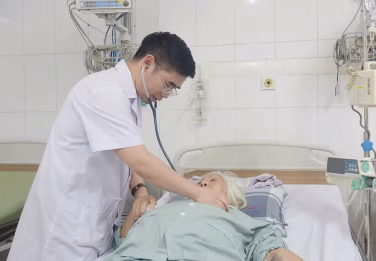 Người bệnh phục hồi tốt sau 5 ngày can thiệp - Ảnh BVCC Người bệnh phục hồi tốt sau 5 ngày can thiệp - Ảnh BVCC