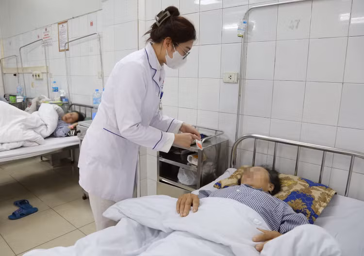 Bệnh nhân phục hồi nhanh, đã đại tiện được bình thường sau phẫu thuật - Ảnh BVCC