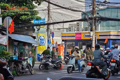 Cháy khách sạn tại TP.HCM: 2 người tử vong, hàng chục người mắc kẹt