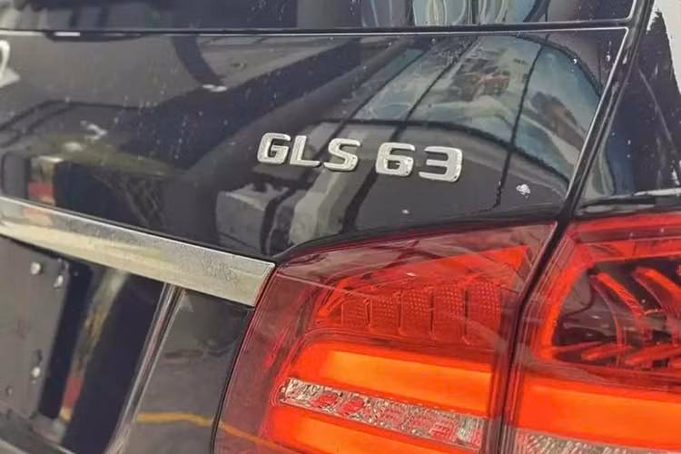 10-6946.jpg