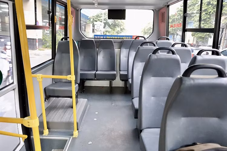 3-7595.jpg