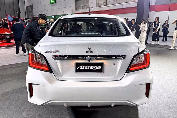 8-1183.jpg
